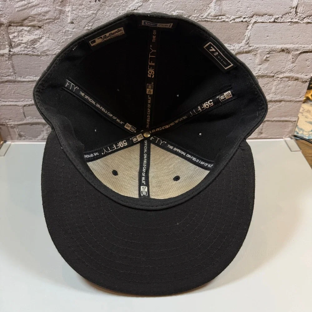 New Era 59FIFTY Hat Mens 7 3/8 Black Tampa Bay Rays Authentic On Field Cap
